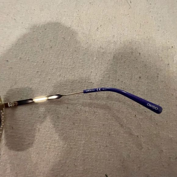 Oxydo Cat Eye Sunglasses - Picture 15 of 17